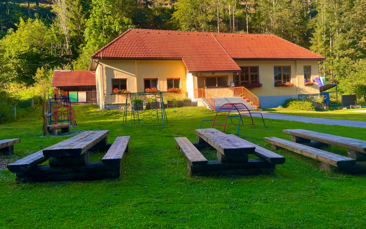 767459Katja Gole - velik apartma