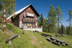 Dom na Smrekovcu  Foto: Boris Keber